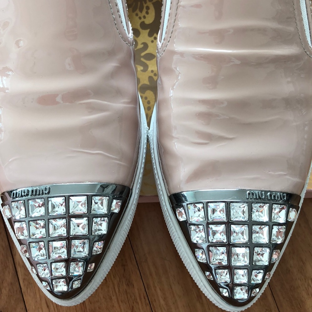 Miu Miu Shoes Pre-Owned.separate dust bags& a box